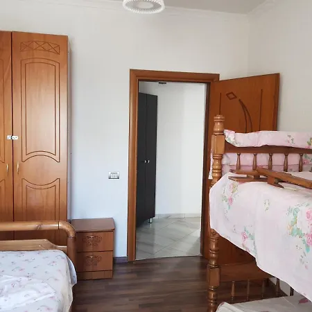 Cosy Sea Apartament And Luxurious Penthouse アパート ドゥラス