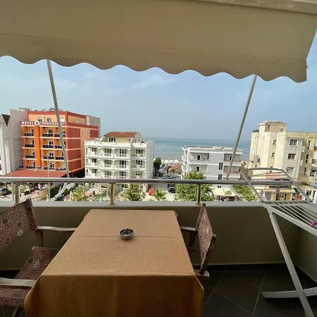 Cosy Sea Apartament And Luxurious Penthouse アパート
