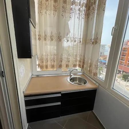 アパート Cosy Sea Apartament And Luxurious Penthouse ドゥラス