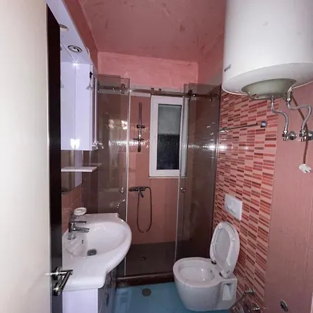 Cosy Sea Apartament And Luxurious Penthouse アパート ドゥラス