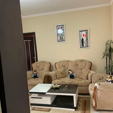 アパート Cosy Sea Apartament And Luxurious Penthouse ドゥラス